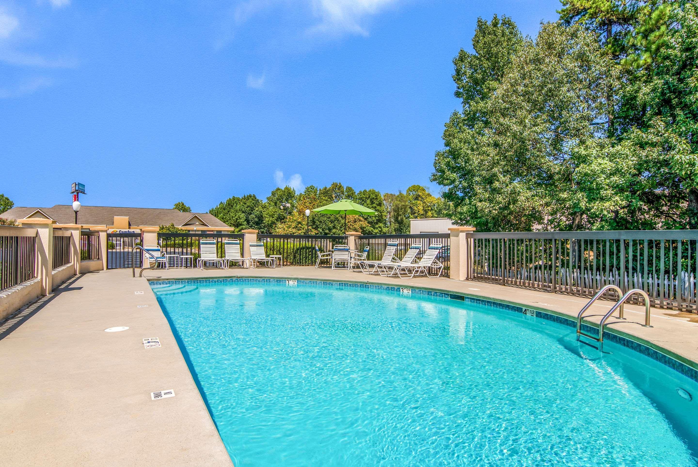 Quality Inn Suwanee I-85 Exterior foto