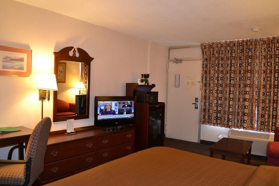 Quality Inn Suwanee I-85 Exterior foto